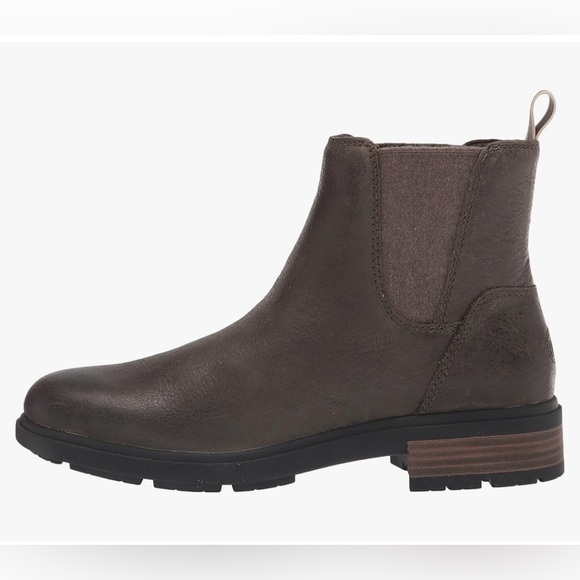 UGG Women's Harrison Chelsea Boot - Picture 8 of 11